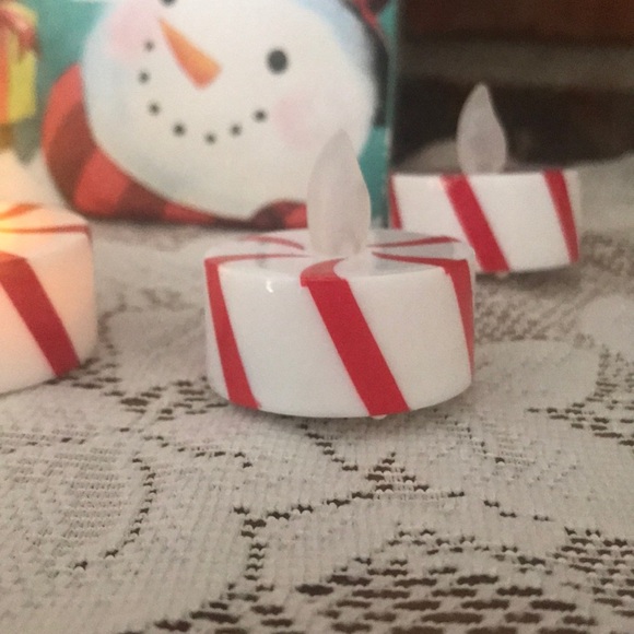 🆕 Peppermint Battery Flickering Tea Lights - Picture 4 of 7